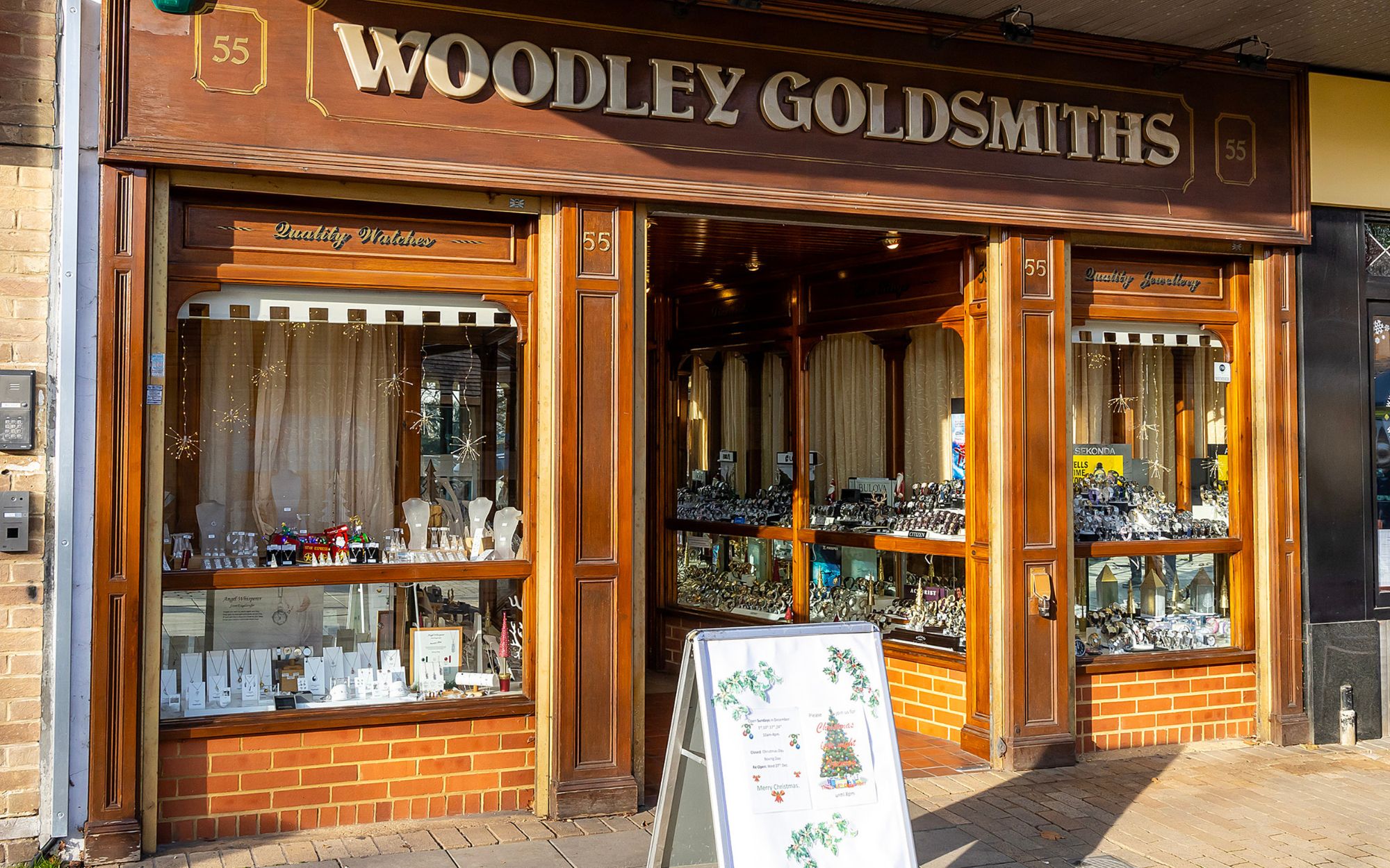 Christmas window display of Woodley Goldsmiths