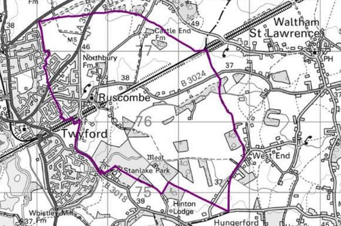 An OS map of Ruscombe with the parish boundaries outlined